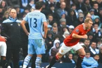 Sir Alex gọi, và Scholes đã trả lời!
