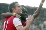 Van Persie định đoạt số phận Chelsea