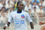 Samson bị Atletico Madrid trả lại cho Hà Nội T&T