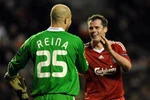 Liverpool đón 'song hỷ' từ Carragher và Reina
