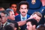 Hỗn chiến ở ‘Siêu kinh điển’, Mourinho thọc mắt Vilanova