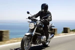 Ngắm mẫu xe đua siêu khủng BMW R1200R 2011