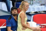 Vũ điệu bốc lửa của Caroline Wozniacki
