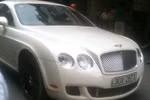 Siêu xe Bentley giá chục tỷ dạo chơi giữa chiều Thu Hà Nội