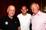 Man United chiêu mộ thành công Sneijder?