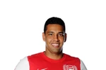 Arsenal chính thức có Mertesacker và Andre Santos