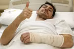 Casillas nghỉ ít nhất 3 tháng: Hài lòng chưa, Mourinho?