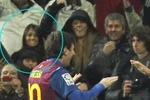 Messi hẹn hò bạn gái ngay trong trận ‘siêu kinh điển’