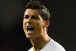 Ronaldo, Nani 'đọ súng' với Edin Dzeko?
