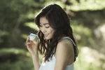 Kim Yu-Na: “Nữ hoàng” trượt băng Hàn Quốc đẹp như tiên nữ bên bờ suối