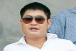 Xử phạt bầu Thụy vì lăng mạ trọng tài là "đồ mất dạy"