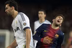 Sao Barca lại phô diễn kỹ nghệ ăn vạ siêu hạng