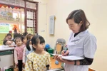 Còn nhiều trăn trở về lương, đãi ngộ của nhân viên y tế học đường