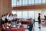Quản trị khách sạn là ngành thực chiến, muốn làm tốt phải có trình độ ngoại ngữ