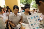 Sáng nay, gần 600.000 thí sinh làm thủ tục dự thi khối A, A1 và V