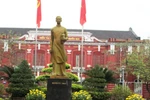 Chỉ nên mời giáo sư về trường chuyên thỉnh giảng