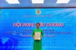 Hiệu trưởng Vũ Thị Phượng luôn tâm huyết, yêu nghề và làm tốt công tác dân vận