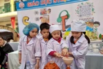 Để phổ cập cho trẻ 3-5 tuổi cần có chế độ, chính sách tốt hơn đối với GVMN