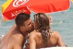 Clip sex của Pique và Shakira được gạ mua với giá 310.000 USD