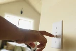 Quên tắt điện - Hậu quả kém gì vô ý thức!