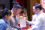 Chúng ta sẽ cùng nhau đón một cái Tết vui vẻ, tràn ngập tình yêu thương 