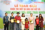 Trao giải cuộc thi viết và báo chí viết về chủ đề “Nói không với rác thải nhựa"