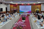 Đề xuất nhân viên trường học là nhà giáo