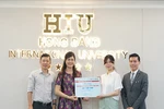 Sinh viên Trường Đại học Quốc tế Hồng Bàng được tặng 5.000 cái khẩu trang
