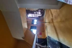 Học sinh trường cấp 3 Trưng Vương ngồi học mà nơm nớp lo ngói rơi vào đầu
