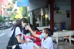 Thành phố Hồ Chí Minh yêu cầu chuyển sang dạy trực tuyến cho học sinh cuối cấp