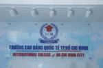 Phụ huynh tố cô giáo chụp ảnh nữ sinh tắm khiến hai học sinh phải vào viện