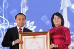 Đại học Quốc gia Thành phố Hồ Chí Minh đón nhận danh hiệu Anh hùng lao động