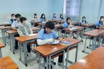 Thi vào 10 TPHCM: Có 8 thí sinh phải cần cán bộ viết hộ bài làm