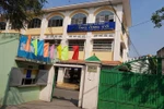 Giảm hình thức kỷ luật hai nam sinh đặt máy quay lén nữ sinh trong nhà vệ sinh