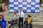 Tân cử nhân 4 năm đi học bằng xe lăn tốt nghiệp loại giỏi Trường Đại học Hoa Sen
