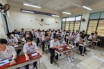Sở GD TPHCM: Các khoản thu đầu năm phải công khai bằng văn bản tới phụ huynh
