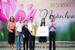 Trường Đại học Hoa Sen tặng học bổng trị giá 200 triệu đồng cho 1 học sinh 