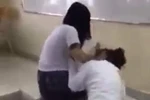 Mâu thuẫn trên mạng xã hội, nữ sinh cấp 3 Phan Đăng Lưu đánh bạn trong lớp