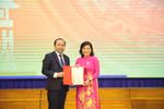 Tái bổ nhiệm Hiệu trưởng Trường Đại học Khoa học Xã hội và Nhân văn TPHCM