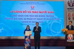 Trao quyết định công nhận Chủ tịch Hội đồng trường ĐH Sư phạm kỹ thuật TP.HCM