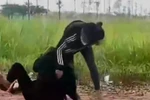 Một nhóm học sinh đánh hội đồng, lột đồ nữ sinh lớp 8 ở huyện Thủ Thừa, Long An