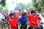 Giới trẻ nô nức đạp xe hưởng ứng ngày hội Youth Day 2012