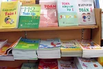 Sách giáo khoa đánh đố con trẻ, làm khó phụ huynh