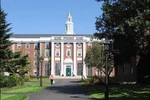 Bị nghi gian lận thi cử, sinh viên Harvard xin nghỉ học