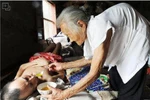 Những bức ảnh xúc động ngày Vu Lan
