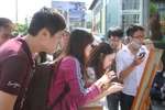 Phụ huynh, học sinh hoảng hốt vì trường đột ngột đóng cửa