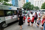 Thêm quy định để không tái diễn việc bỏ quên học sinh trên xe đưa đón