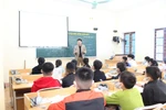 Huyện Con Cuông: Thông báo tuyển 10 GV Tin học nhưng không có hồ sơ nào đăng ký