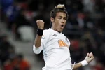 Tròn mắt trước 2 pha solo cực "đỉnh" của Neymar
