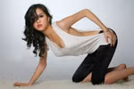 Nhan sắc Ngọc Trinh thời còn "quê mùa" và đen xì